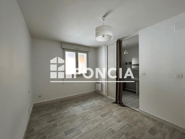 Location Appartement 2 pièces 52.61 m² - 15 RUE DES REMPARTS DU PIN Agen 47000