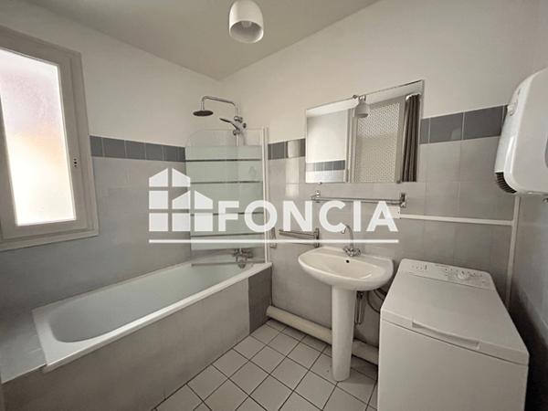 Location Appartement 2 pièces 52.61 m² - 15 RUE DES REMPARTS DU PIN Agen 47000