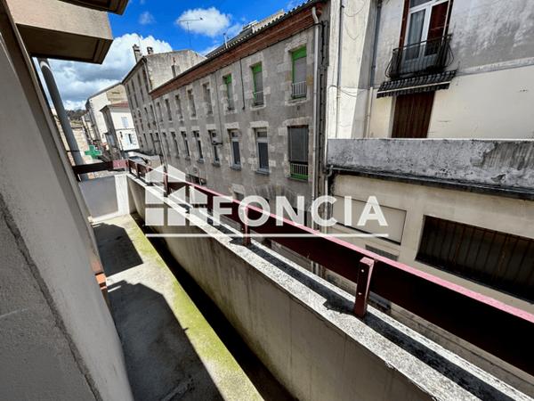 Location Appartement 2 pièces 52.61 m² - 15 RUE DES REMPARTS DU PIN Agen 47000