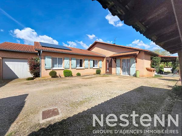GENAS secteur Ecole Nelson Mandela - Maison individuelle de 132 m² habitables et 4 chambres + bureau sur terrain de 1000 m² avec piscine récemment construite
