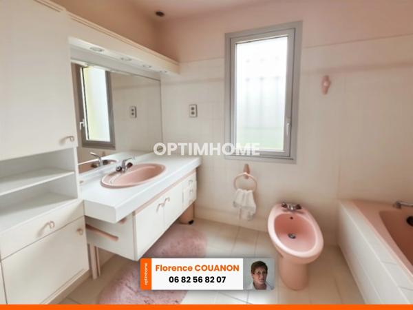 5KM DOURDAN, A10 à 2km, PARIS 45 MN. Maison d’architecte 188,72 m², 3 chambres, garage indépendant. Village animé, au calme, volumes, luminosité.