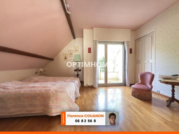 5KM DOURDAN, A10 à 2km, PARIS 45 MN. Maison d’architecte 188,72 m², 3 chambres, garage indépendant. Village animé, au calme, volumes, luminosité.