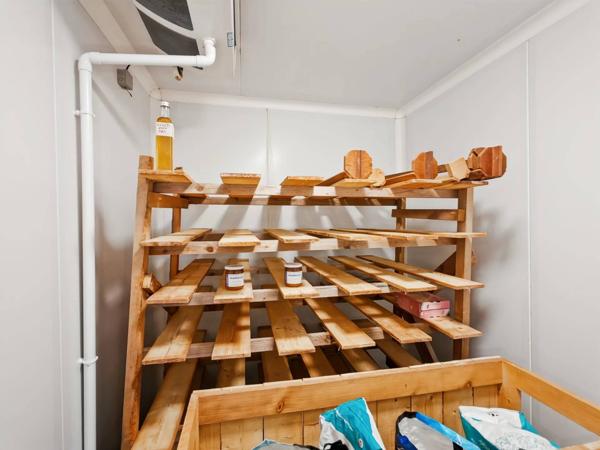 À VENDRE Bâtiment agricole + 2.96 ha de terrain