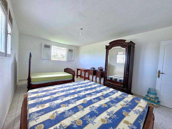 EN EXCLUSIVITÉ – VILLA DE CARACTÈRE AVEC VUE PANORAMIQUE – SAINT-FRANÇOIS