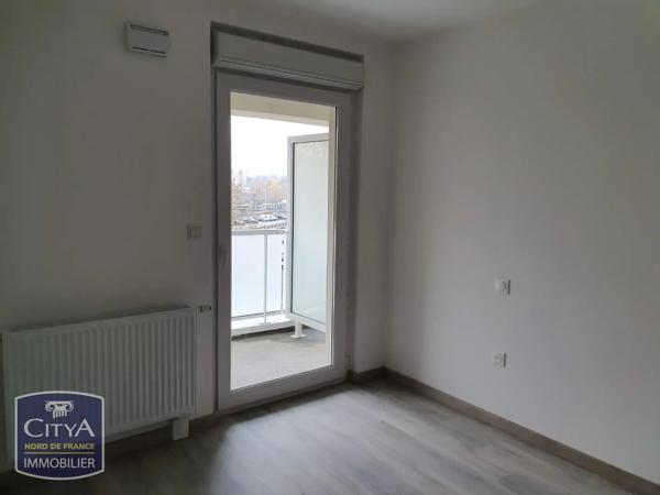Appartement à louer 2 pièces 41.09m² Valenciennes (59300)