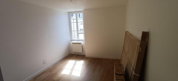 Maison 3 chambres 78 m² , Entièrement rénovée. Centre de Durtal