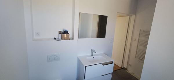 Maison 3 chambres 78 m² , Entièrement rénovée. Centre de Durtal
