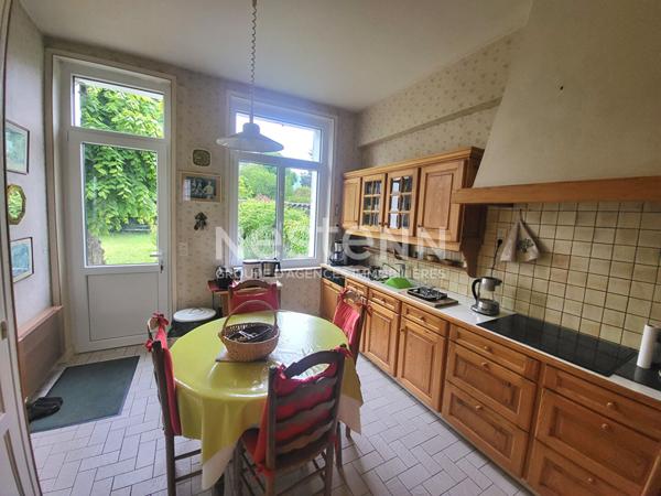 Maison familiale avec grand terrain et fort potentiel au coeur du quartier recherché des Tuileries à Blois