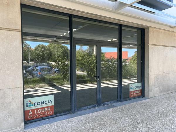 Parking à Anglet ALLEE DE LA BUTTE AUX CAILLES 64600 à louer