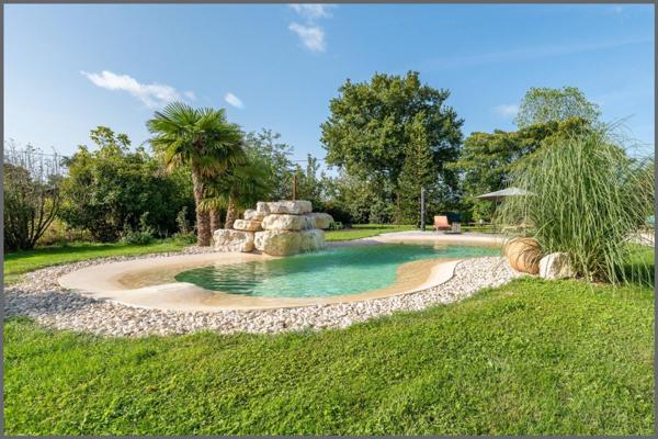 Un refuge élégant pour vivre… et accueillir