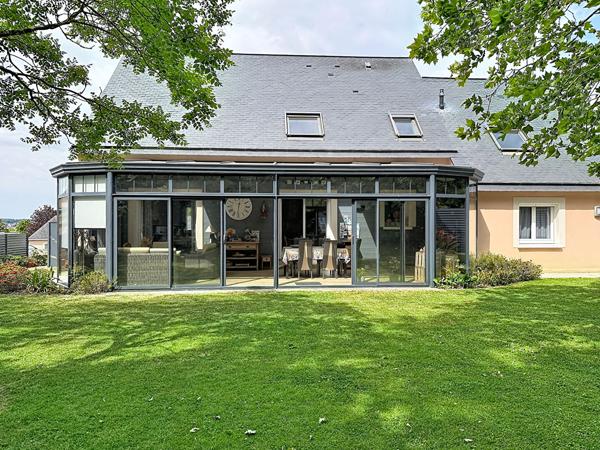 Maison Chateau Gontier Sur Mayenne 6 pièce(s) 180.90 m2