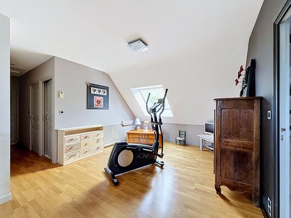 Maison Chateau Gontier Sur Mayenne 6 pièce(s) 180.90 m2