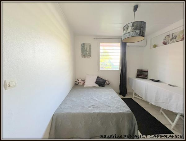 A VENDRE A KOUROU (GUYANE FRANCAISE) UNE MAGNIFIQUE VILLA T5 (R+1) de 130 m² - TERRAIN DE 473 m² - AU PRIX DE 427 800 €.