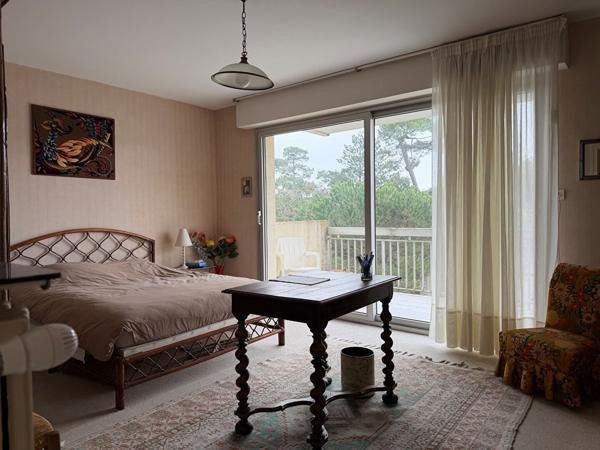 Vente
                Appartement113 m² - 4 Pièces -
                    ROYAN (17200)