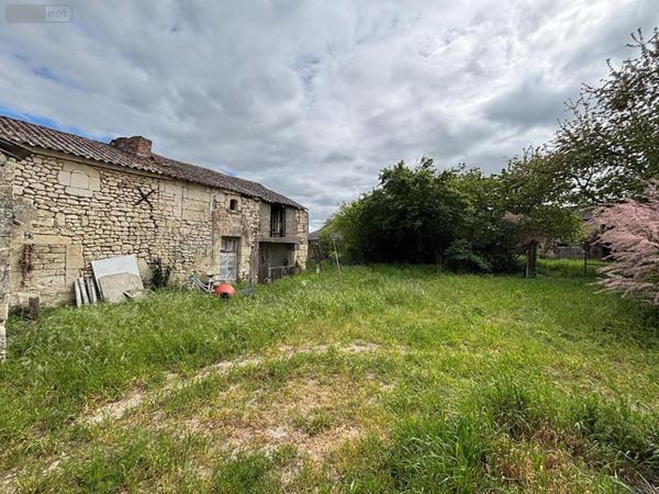 Maison à vendre à Montreuil-Bellay dans le Maine-et-Loire (49260), ref : 2018246
