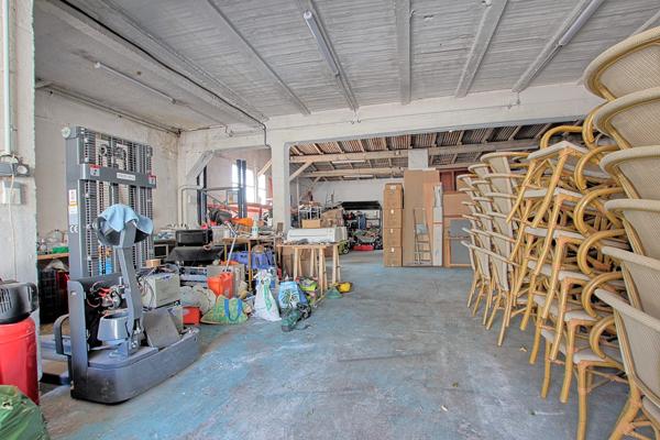 CANNES – Immeuble mixte activité & habitation