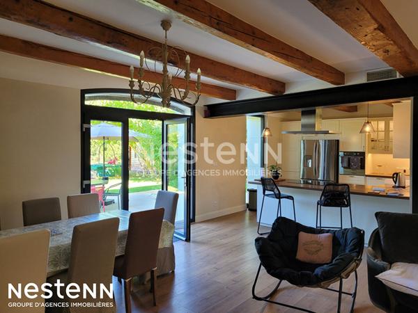 Belle maison de caractère de 227 m² environ avec piscine lagon et grand jardin