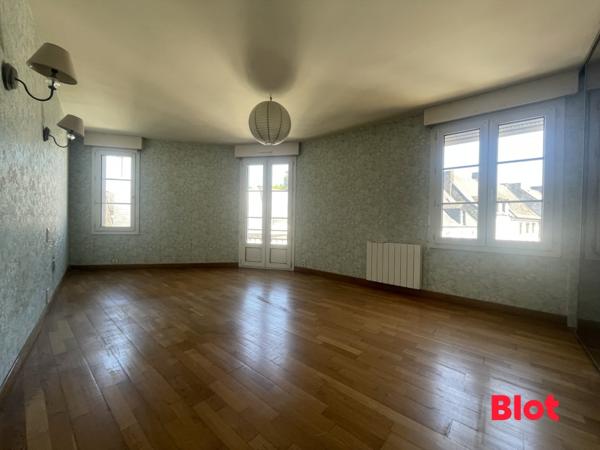 Immeuble 6 pièce(s)