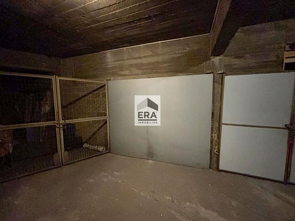 Parking / box Paris 20 M2 et 3m Hauteur