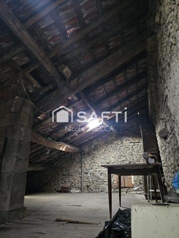 Maison individuelle à rénovée,fort potentiel