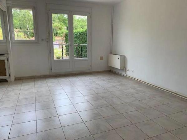 Location - Maison Arnage 72230 5 pièces 93 m 2 230 m 2