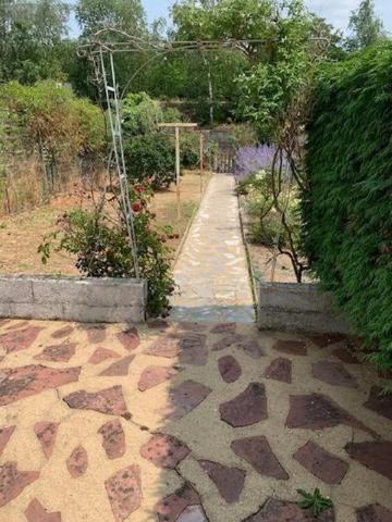 Location - Maison Arnage 72230 5 pièces 93 m 2 230 m 2
