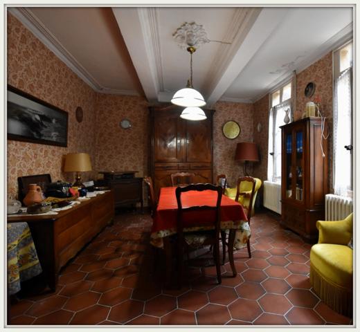 Maison à vendre 8 pièces ARMISSAN (11)