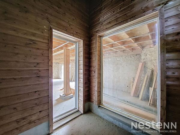 A Vendre Maison en pierre de 146 m² à finir de rénover avec jardin au coeur de Gondrin