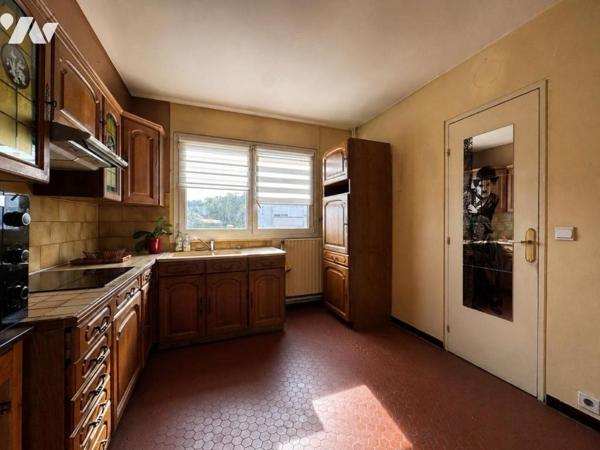 Appartement traversant et lumineux - 74.03 m2 - 3 pièces -2 chambres - Stationnement - Cave 
