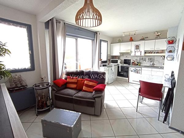 Spacieux T2 lumineux avec terrasse au 4è avec ascenseur.