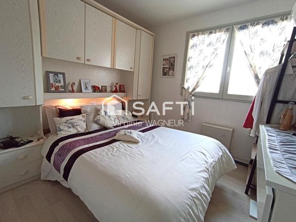 Spacieux T2 lumineux avec terrasse au 4è avec ascenseur.