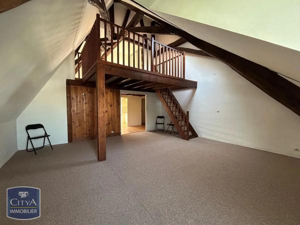 Appartement à louer 3 pièces 82m² Châtellerault (86100)
