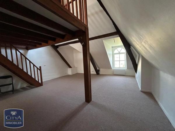 Appartement à louer 3 pièces 82m² Châtellerault (86100)
