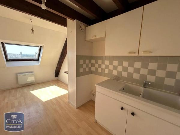 Appartement à louer 3 pièces 82m² Châtellerault (86100)