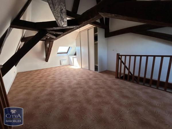 Appartement à louer 3 pièces 82m² Châtellerault (86100)
