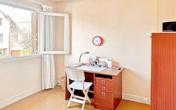 Maison à vendre    5 pièces • 96 m2 Le Chesnay