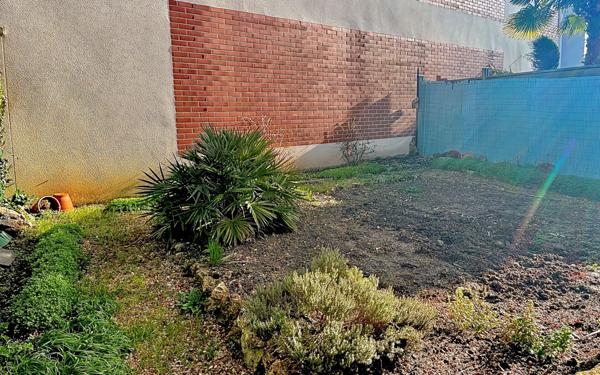 Maison à vendre    5 pièces • 96 m2 Le Chesnay