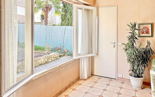 Maison à vendre    5 pièces • 96 m2 Le Chesnay