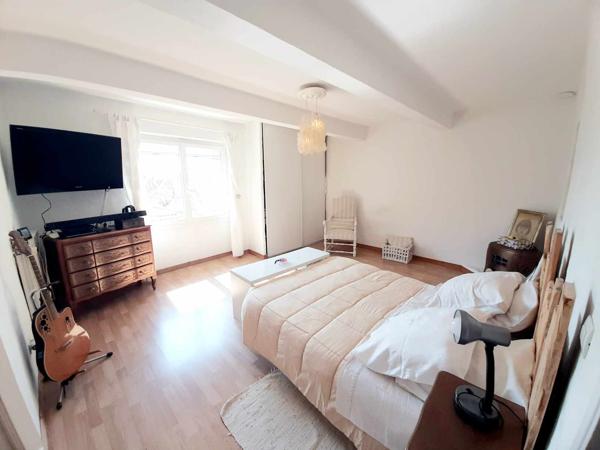 Maison 15 pièces - 217 m²