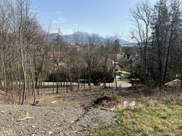 Terrain 847 m2
