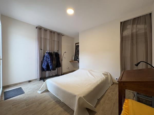 3 km de Limoux - Propriété avec appartement, dépendances et vigne