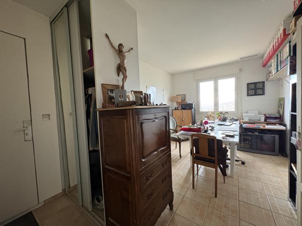 3 km de Limoux - Propriété avec appartement, dépendances et vigne
