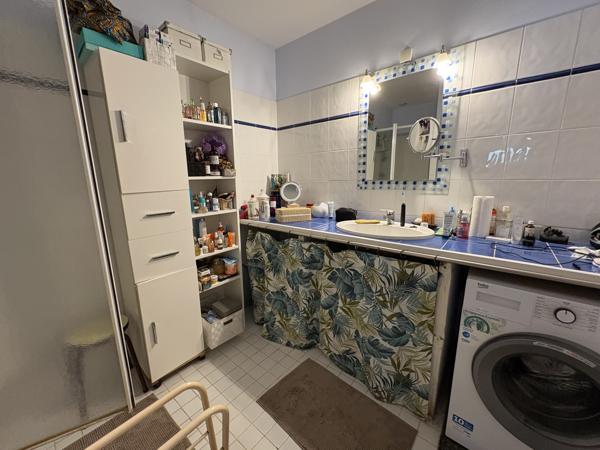 3 km de Limoux - Propriété avec appartement, dépendances et vigne