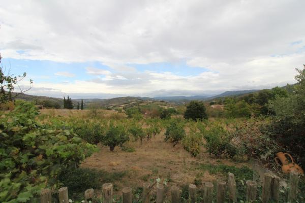 3 km de Limoux - Propriété avec appartement, dépendances et vigne