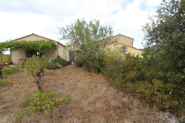 3 km de Limoux - Propriété avec appartement, dépendances et vigne