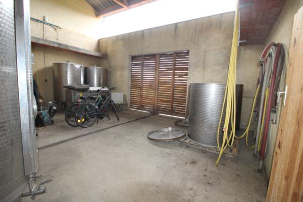 3 km de Limoux - Propriété avec appartement, dépendances et vigne
