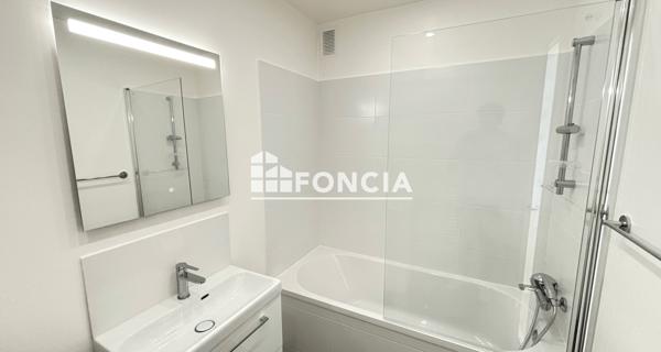Location Appartement meublé 2 pièces 42.24 m² - Paris 75015