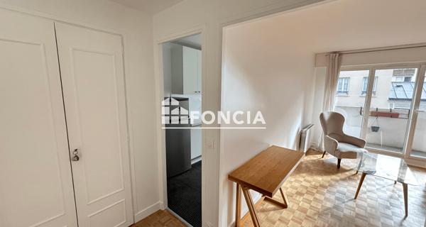 Location Appartement meublé 2 pièces 42.24 m² - Paris 75015