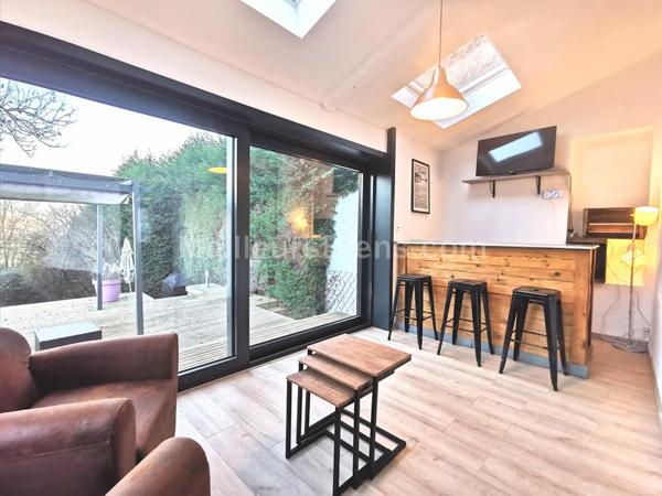 Maubeuge - Semi Individuelle - 4 chambres - 162 m2 - Terrasse 120 m2 - Terrain 1630 m2 - Garage