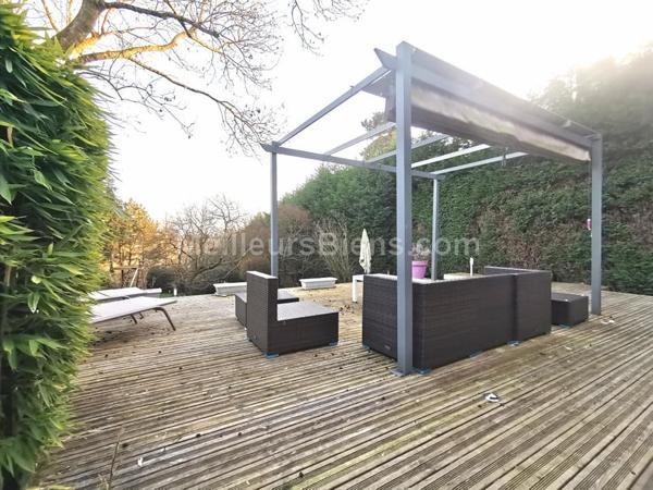 Maubeuge - Semi Individuelle - 4 chambres - 162 m2 - Terrasse 120 m2 - Terrain 1630 m2 - Garage